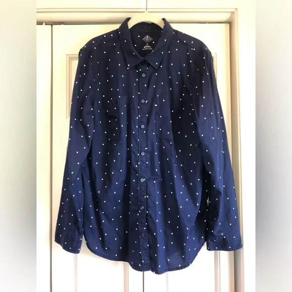 St. John’s Bay, XL, blue & white polka dot button up blouse - Picture 1 of 13